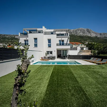 Villa Lucis