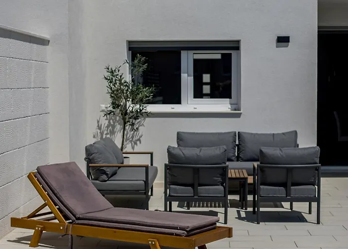 Villa Lucis Kastela